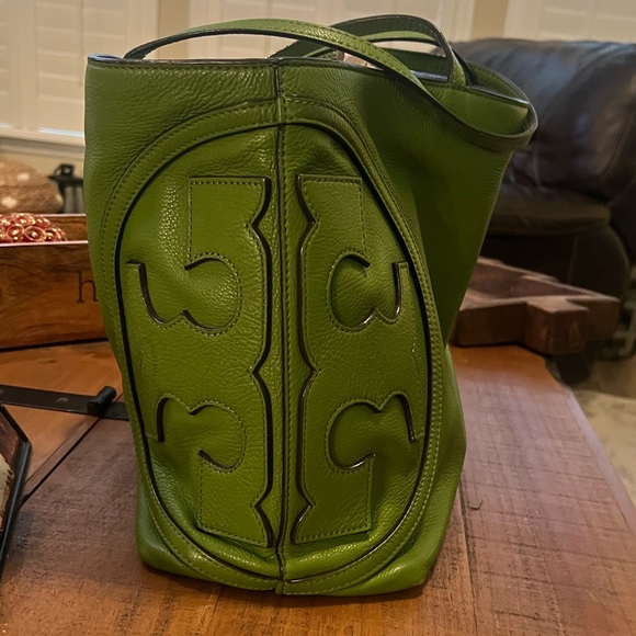SOLD Tory Burch East West Tote in green - Picture 2 of 8